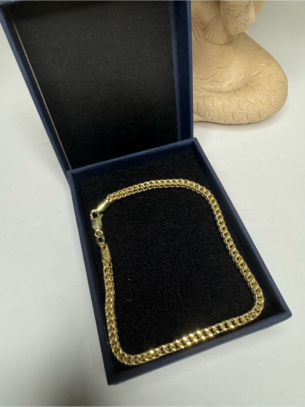 Source Unknown Gold Curb Chain Bracelet for Men